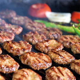 KÖFTE (TAM PORSİYON) (6 ADET/198GR + 100GR PİLAV İLE)